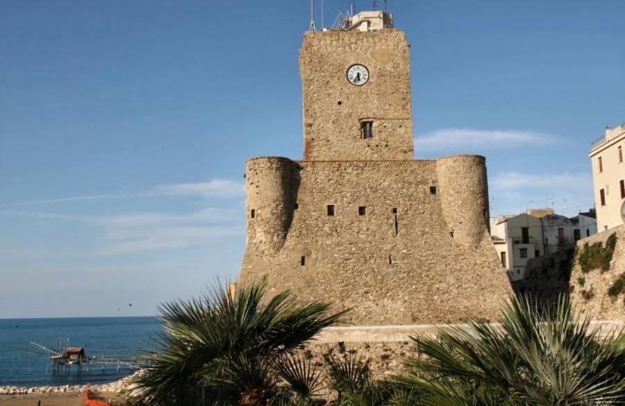 Le Stanze Di Botticelli Bed and Breakfast Termoli Exteriör bild